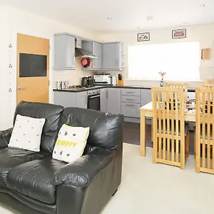  Apartment 3bed/2bath Duplex - Pure Bliss